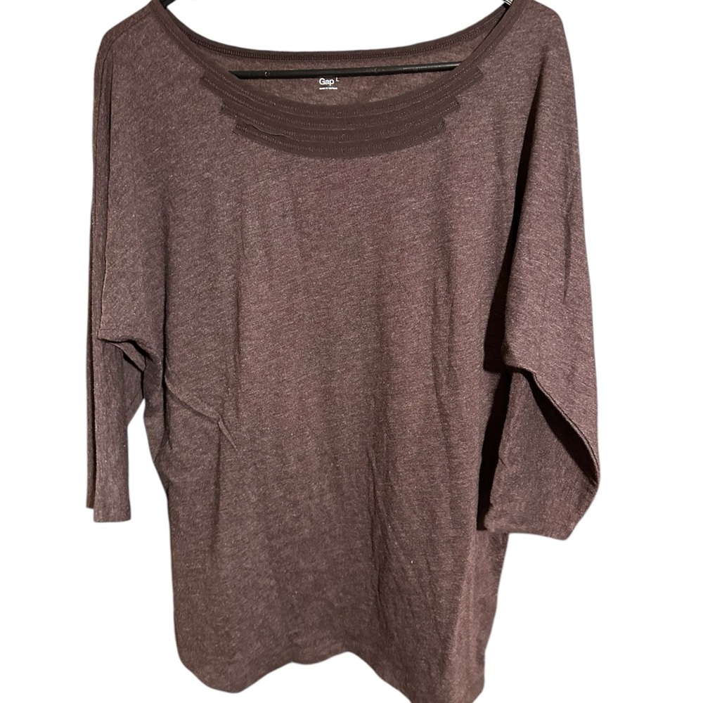 5/$25 women’s gap top